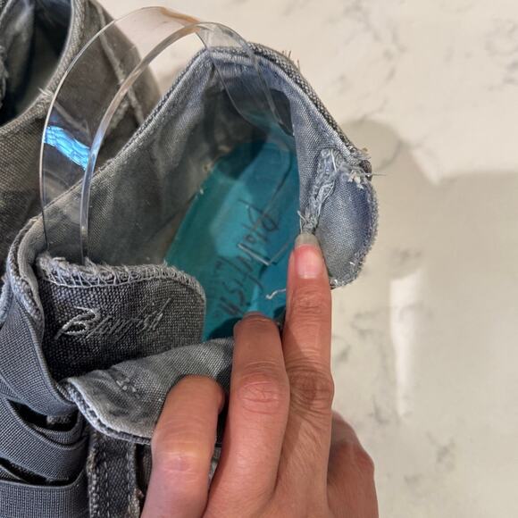 Blowfish Malibu Mamba Wedge Sneaker camo gray size 9  casual canvas side zip - Picture 9 of 9